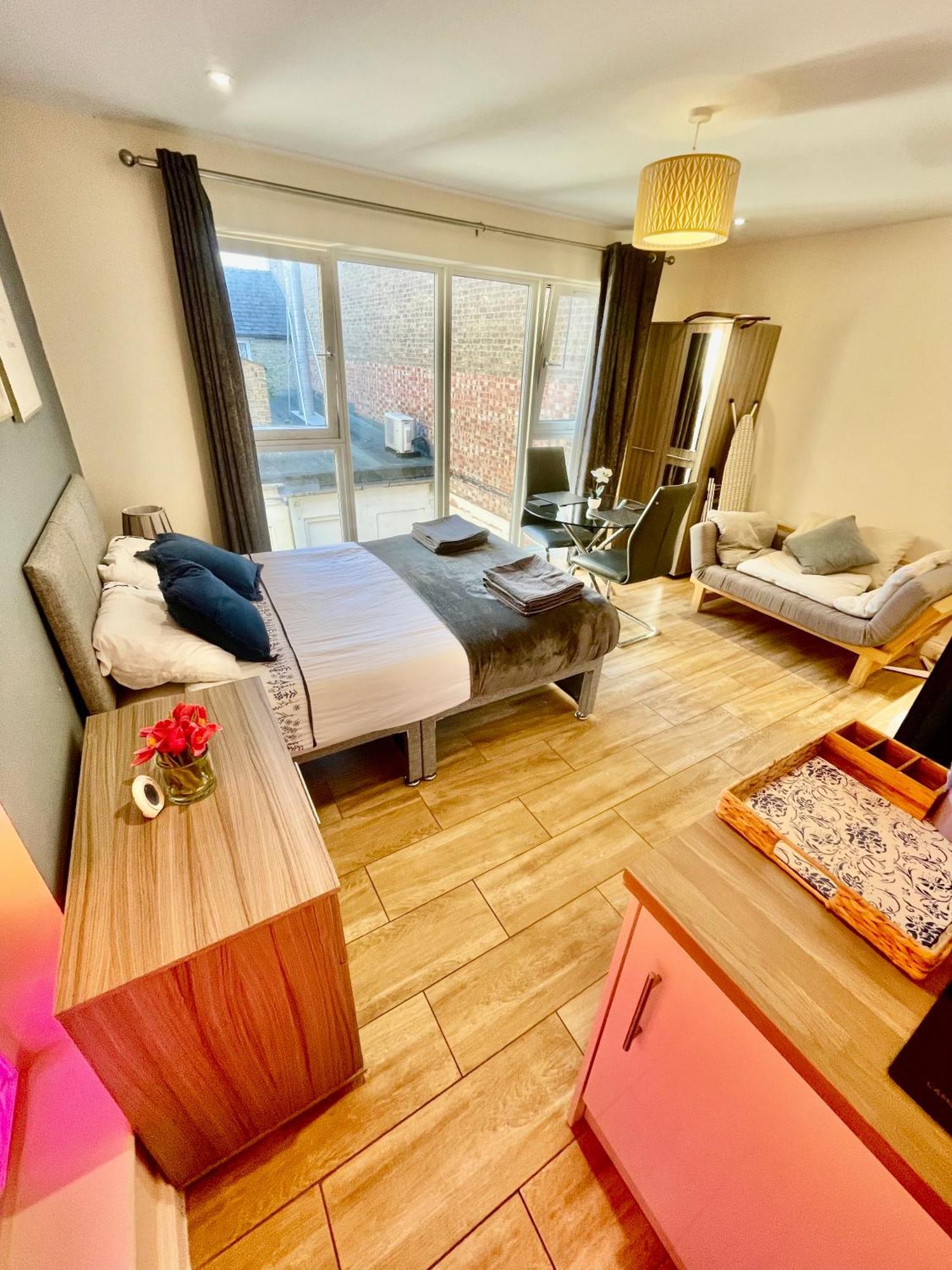 Cambridge City Centre Immaculate Studio Sleeps 2 - Central Location Paradise Street Exterior photo